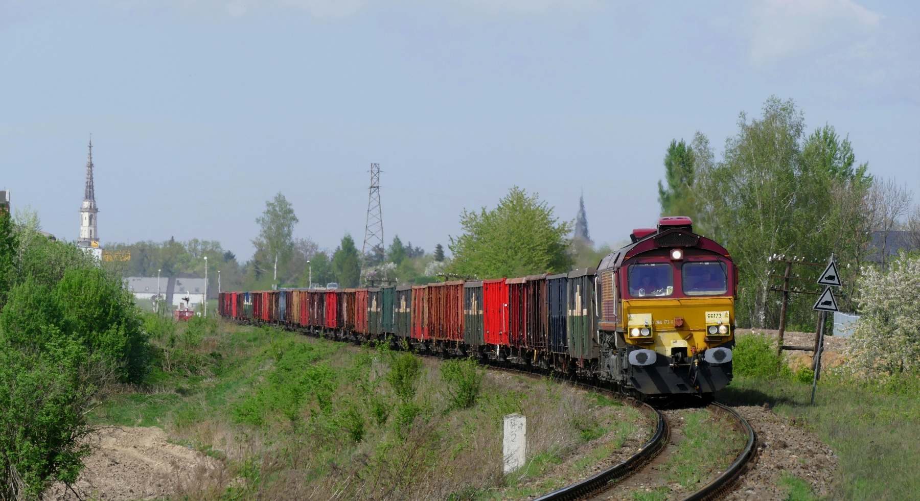 66173
