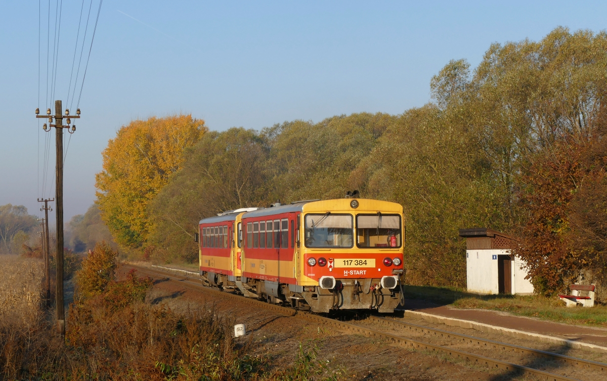 117 369 + 117 384