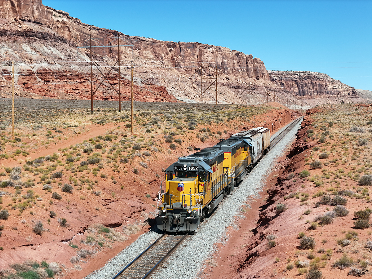 UP 1652