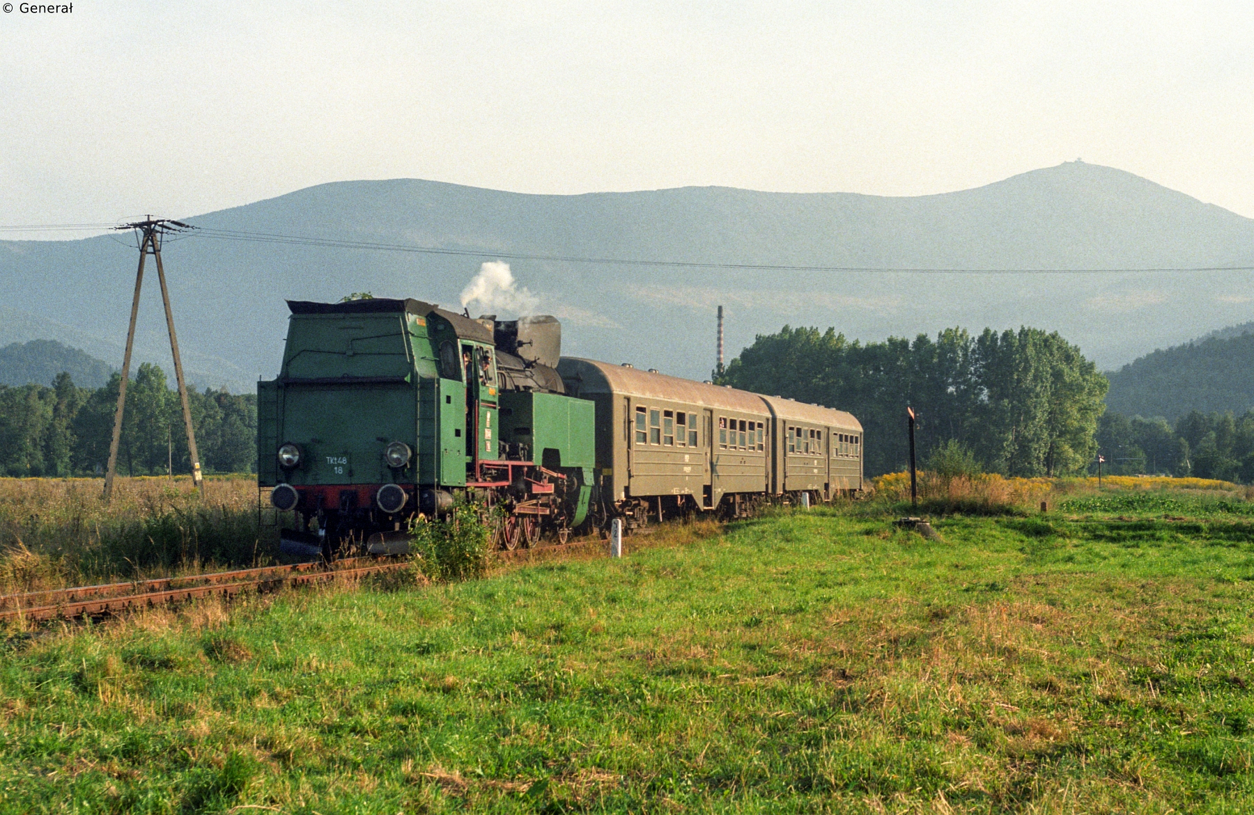 TKt48-18 ze Śnieżką w tle