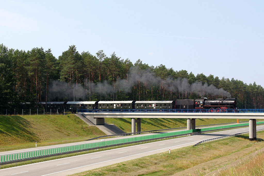 Ol49-69 nad Autostradą Wolności