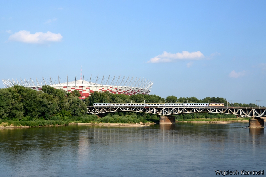 Budyń mija Narodowy