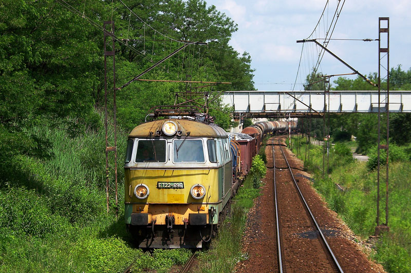 ET22-696