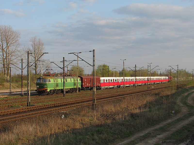 Metro Okęcie