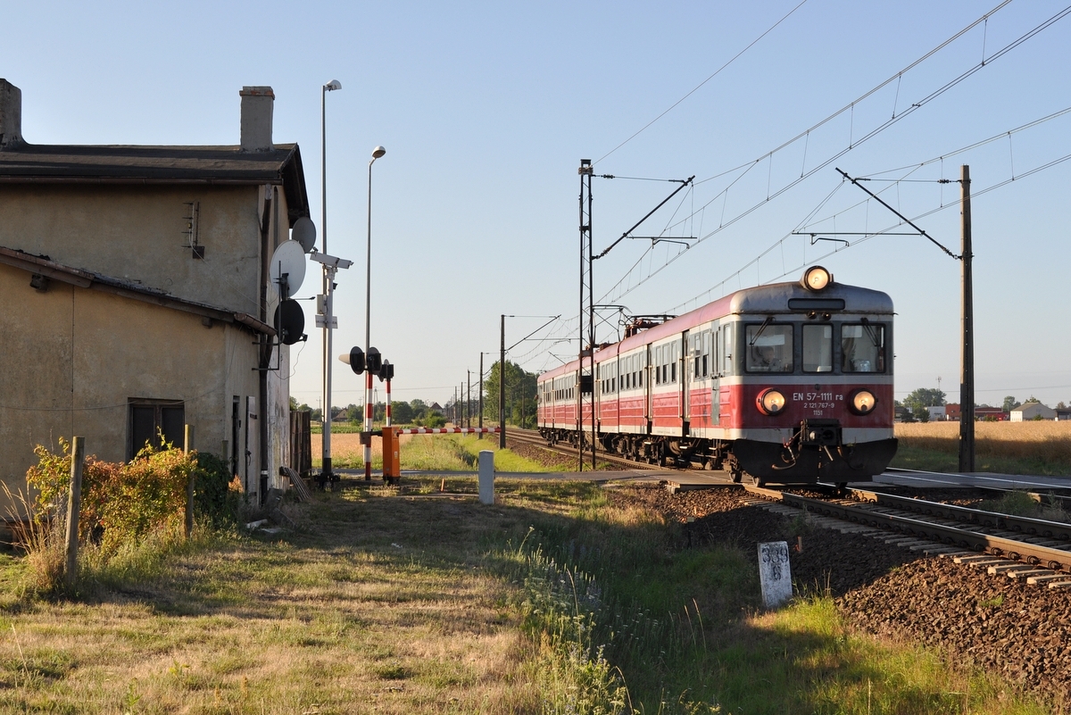 EN57-1111