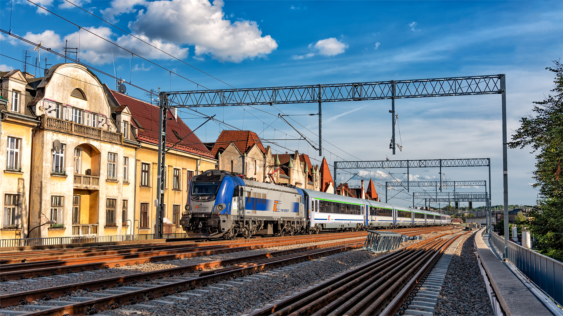 Pociąg w mieście