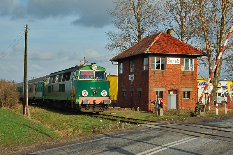 SU45-147