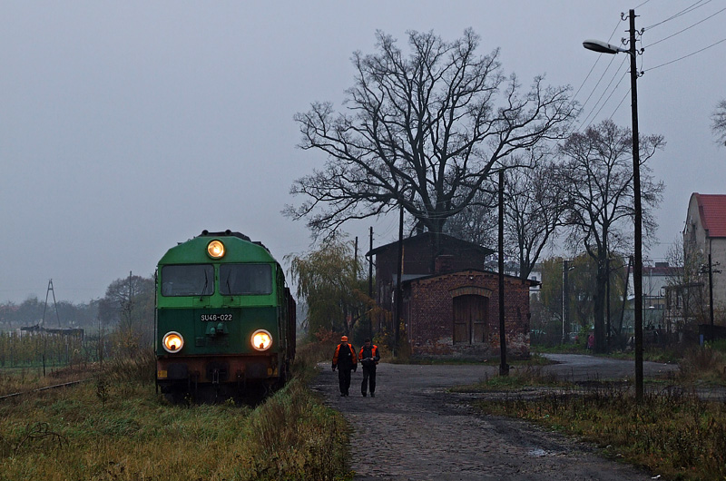 SU46-022
