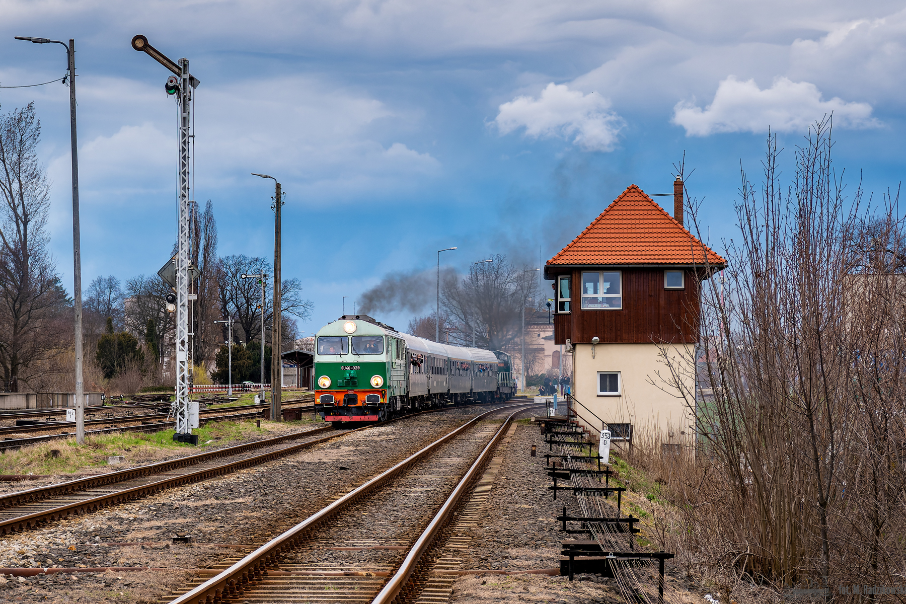 SU46-029&SU42-536