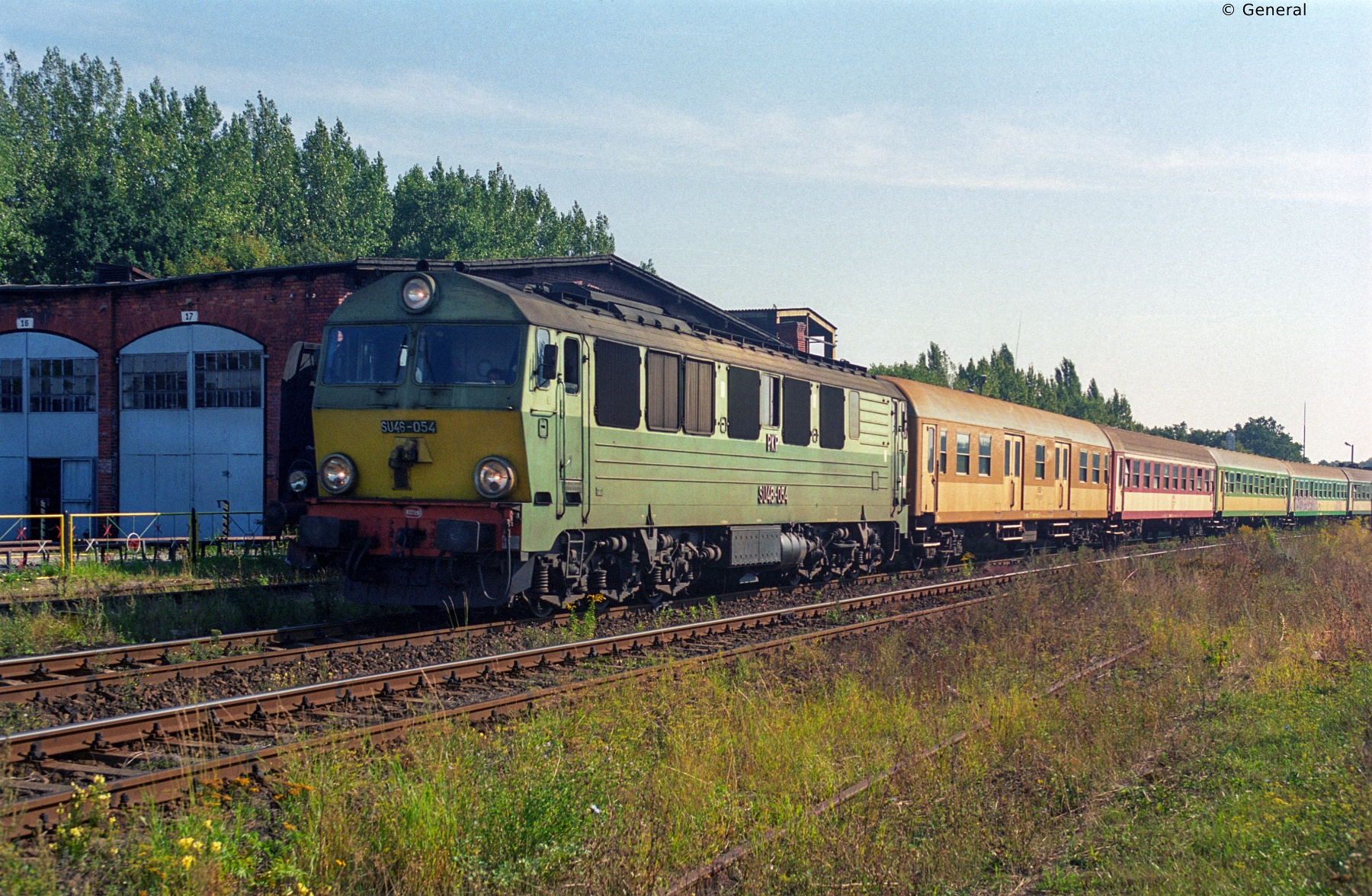 SU46-054 z poc. Katowice-Legnica