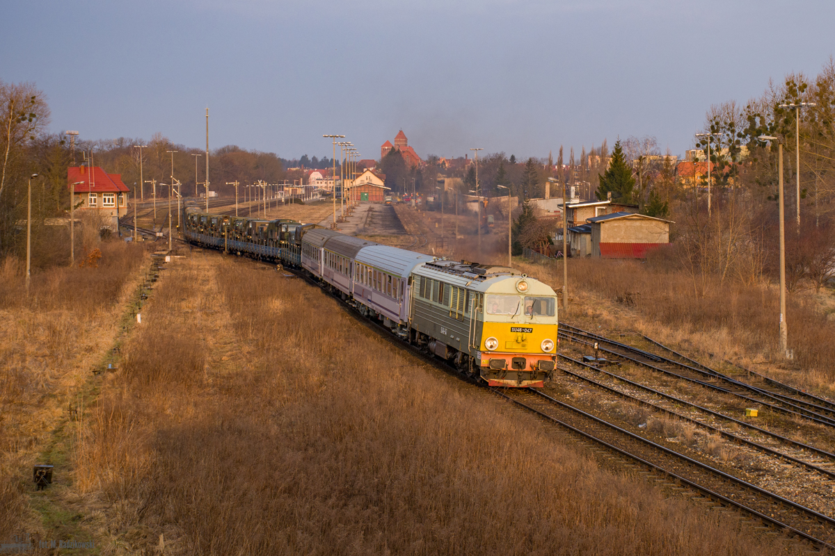 SU46-047