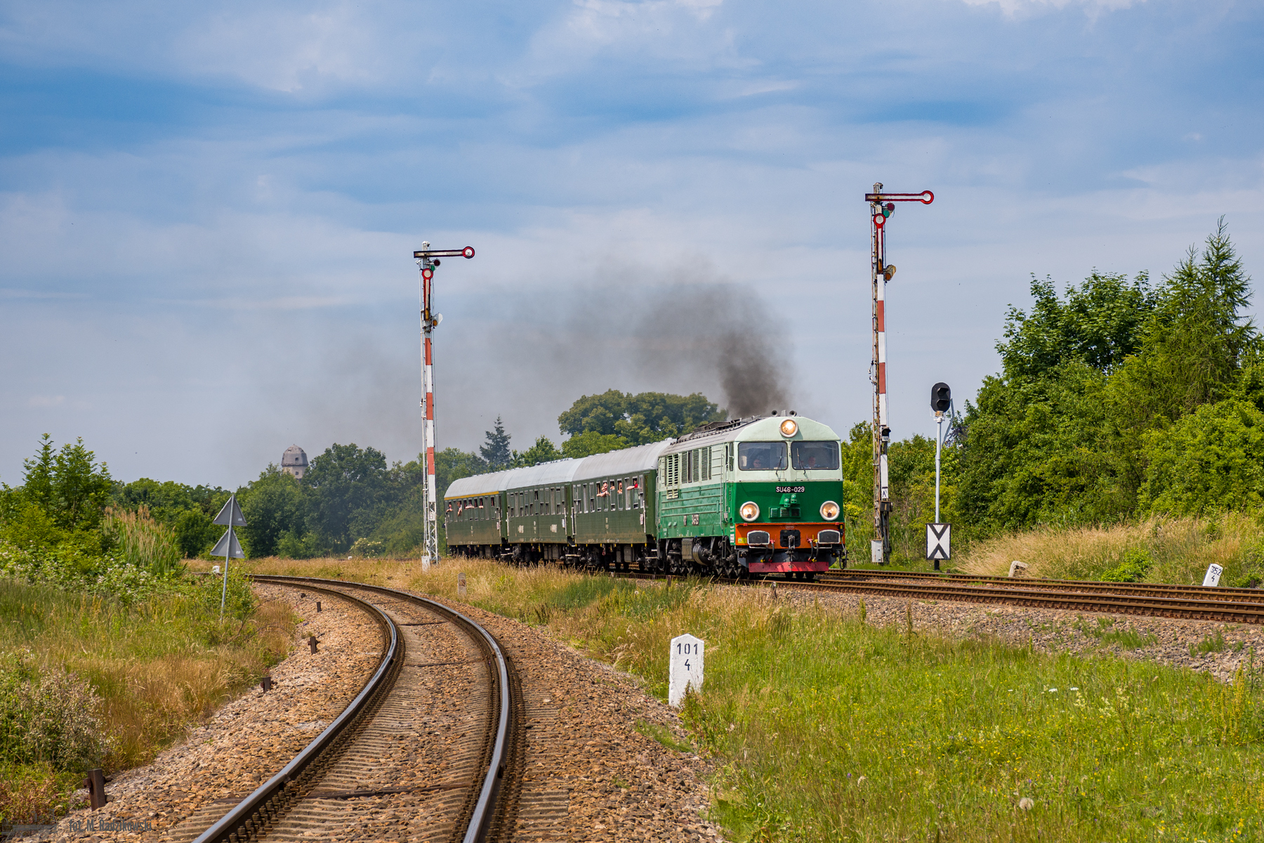 SU46-029