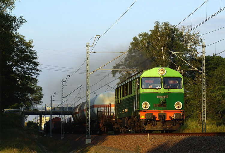 SU46-043