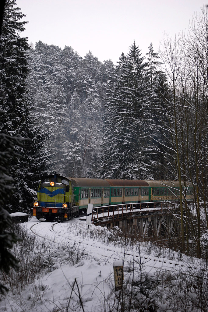 SU42-536
