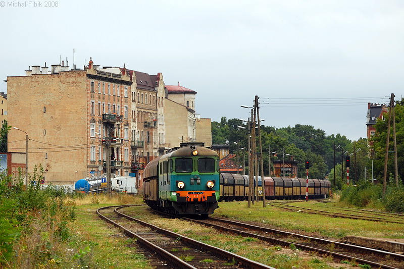 ST43-272
