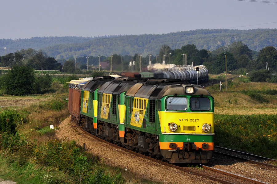 ST44-2027