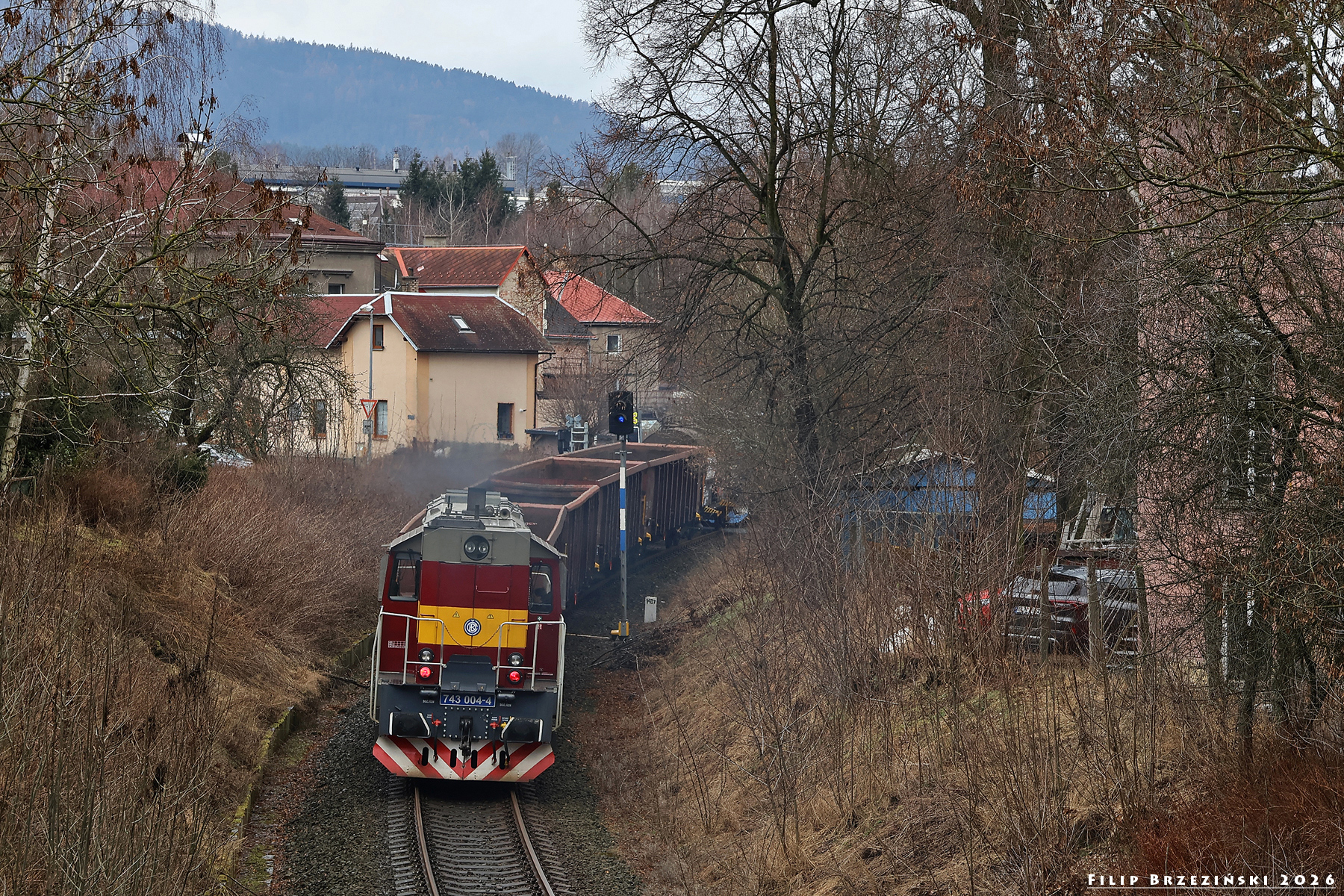 743 004-4