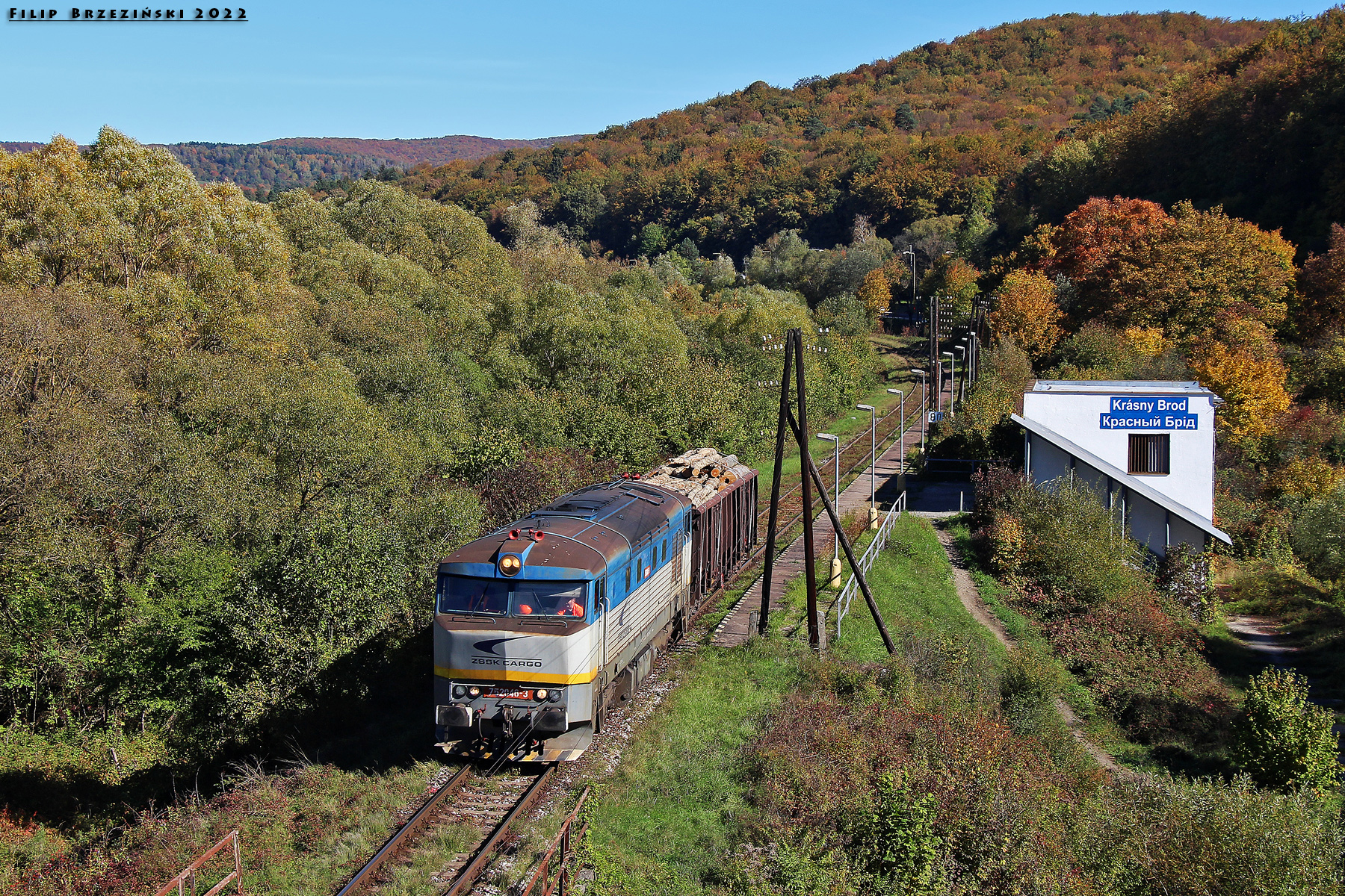 752 046-3