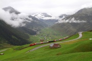 Zjazd z przełęczy Oberalp