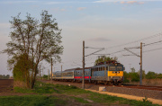 431 198