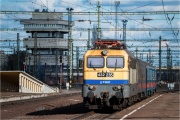 432 235