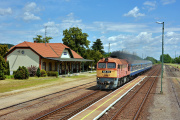 628 203