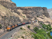 BNSF 7005