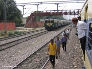 Panowie, pociągiem szybciej!