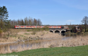 EN57-702 nad Drwęcą