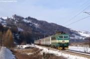 163 046