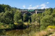 SU45 na moście w Jeleniej