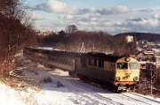 SU46-009