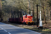 Lxd2-373 i kapliczka