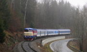 749 251-5