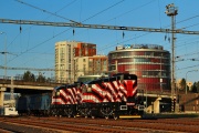 742-087