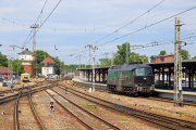 232 693-2